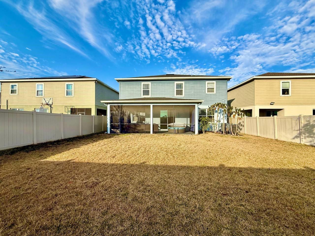 LUCAYA LAKE CLUB PH 4C - Residential