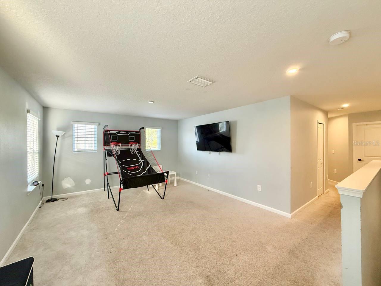 LUCAYA LAKE CLUB PH 4C - Residential