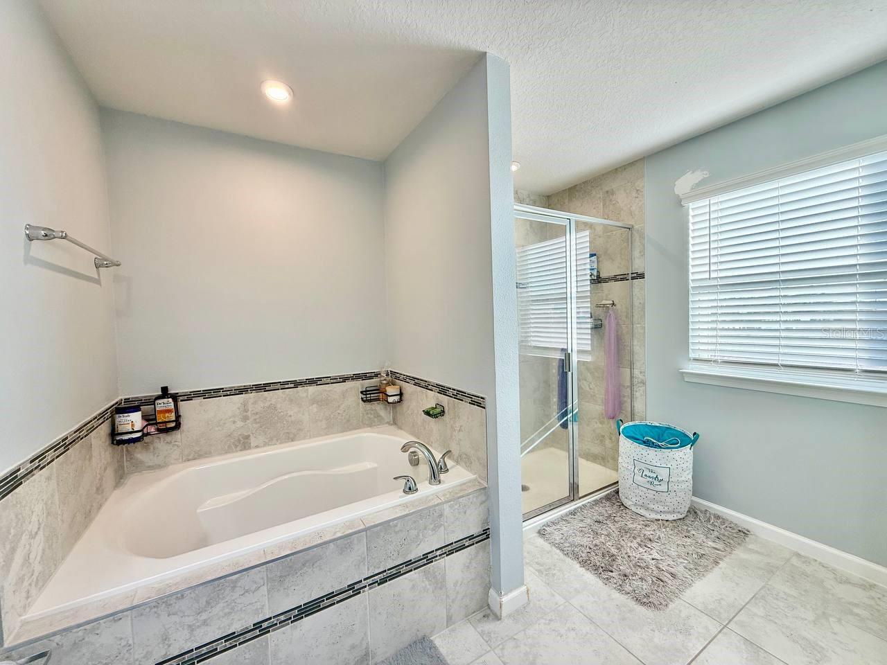 LUCAYA LAKE CLUB PH 4C - Residential