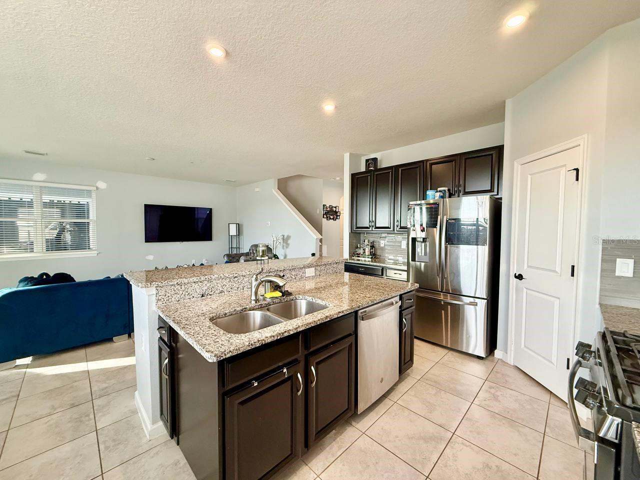 LUCAYA LAKE CLUB PH 4C - Residential