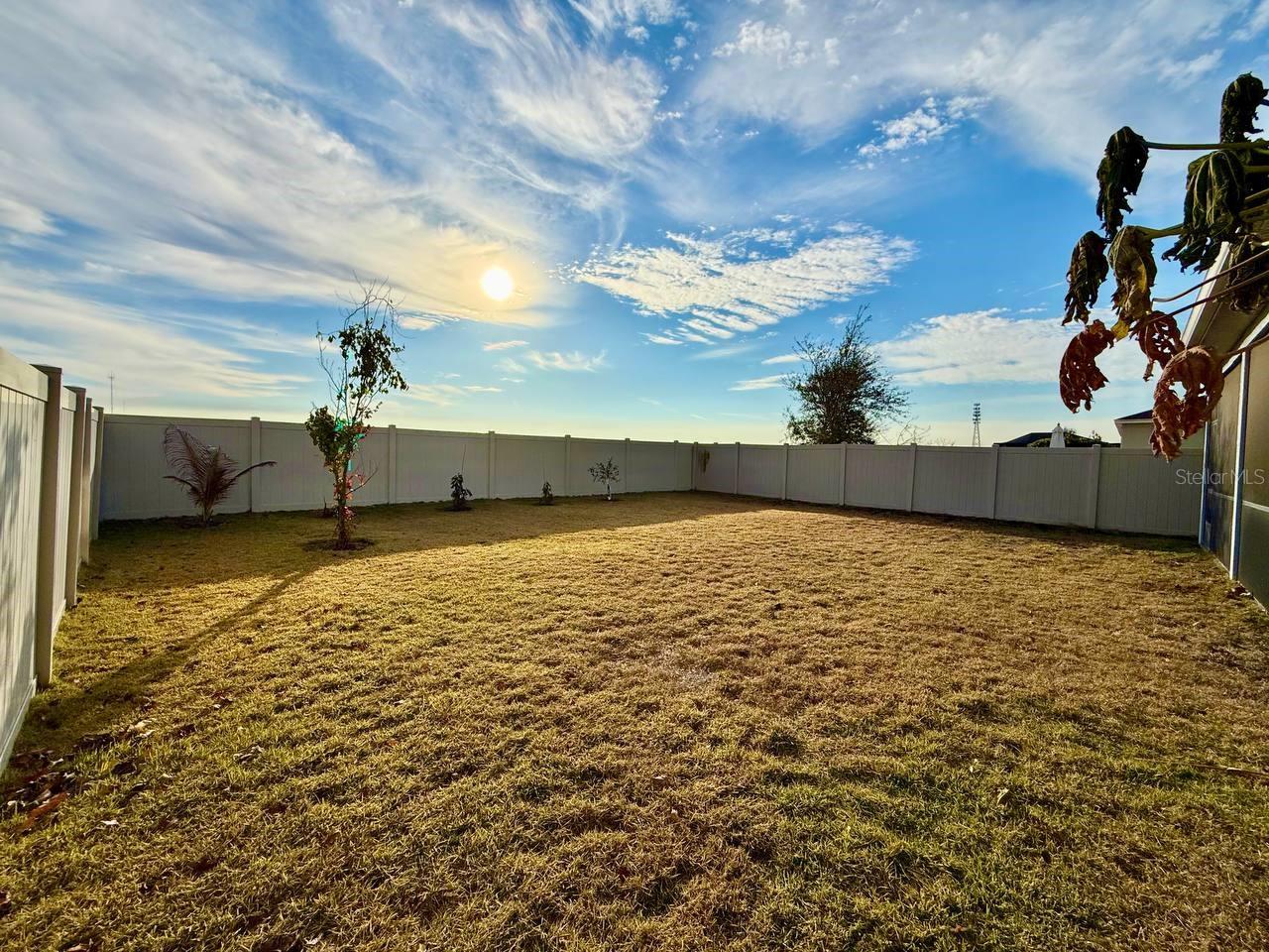 LUCAYA LAKE CLUB PH 4C - Residential