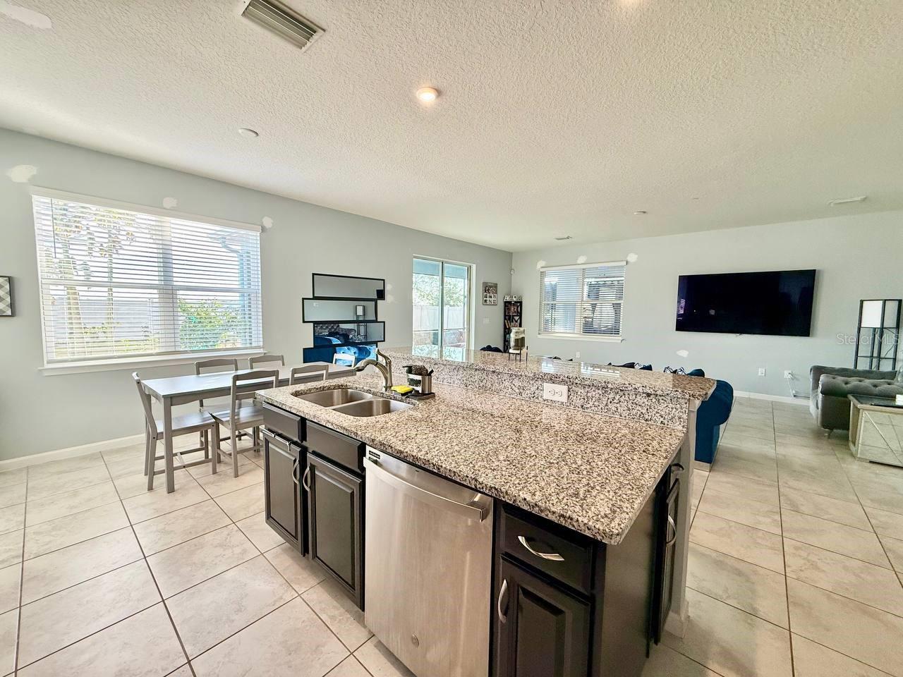 LUCAYA LAKE CLUB PH 4C - Residential