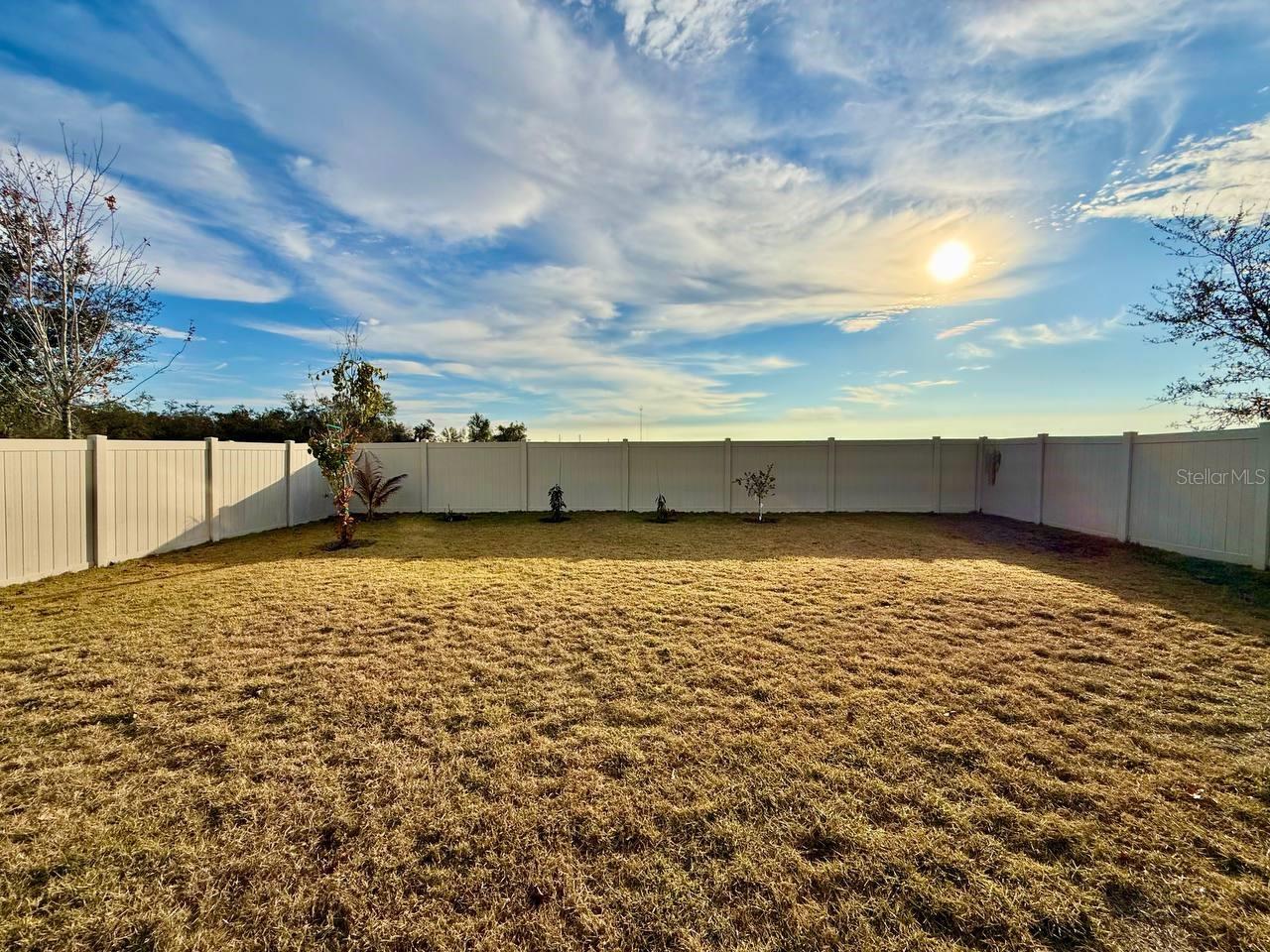 LUCAYA LAKE CLUB PH 4C - Residential