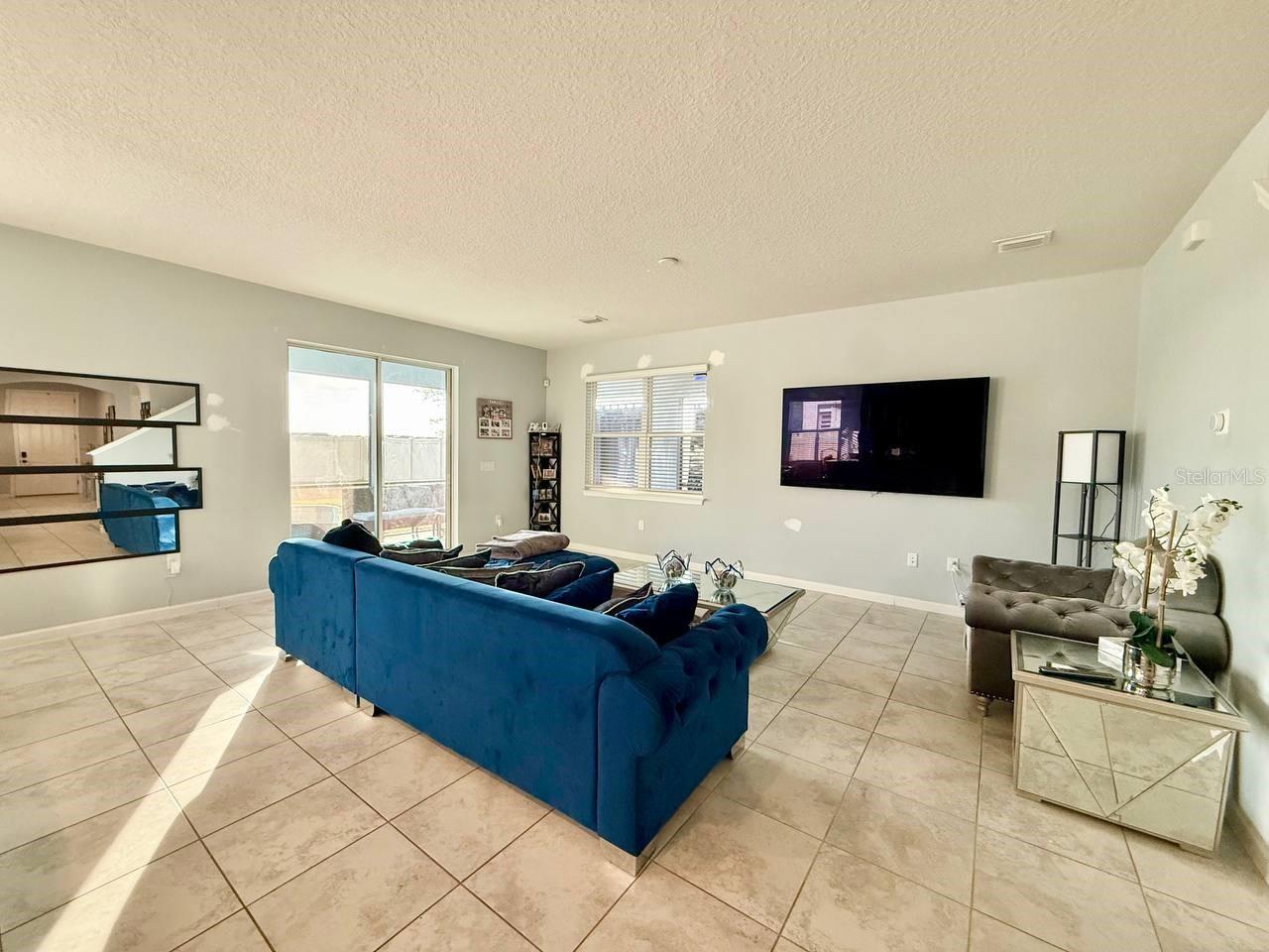 LUCAYA LAKE CLUB PH 4C - Residential