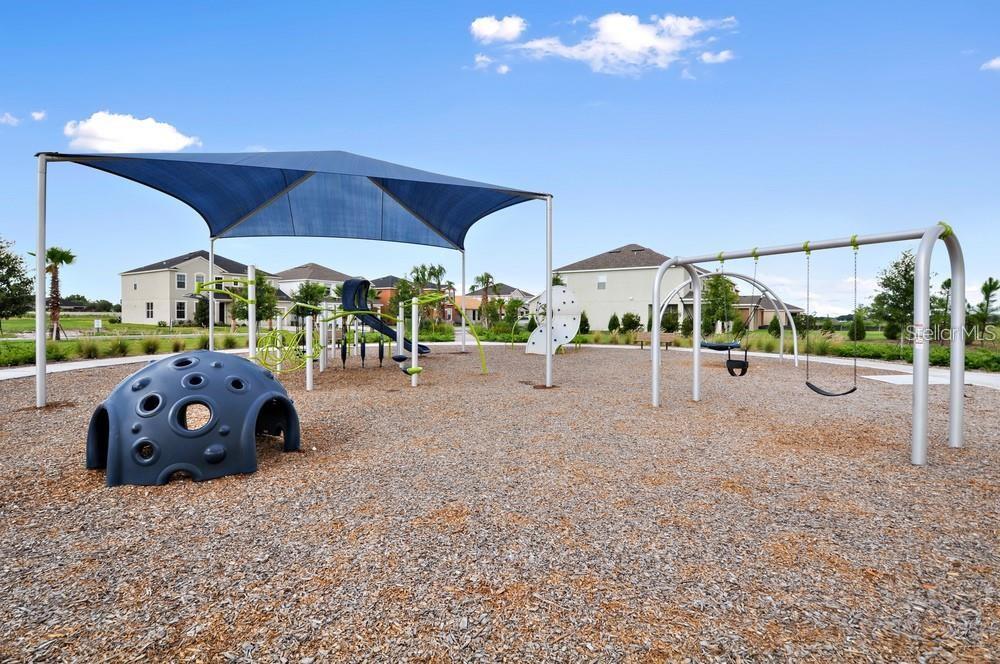 LUCAYA LAKE CLUB PH 4C - Residential