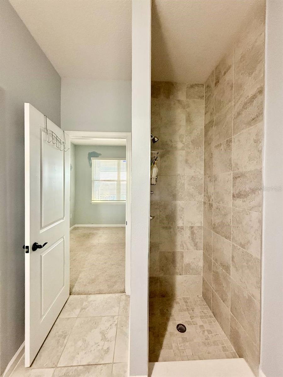 LUCAYA LAKE CLUB PH 4C - Residential