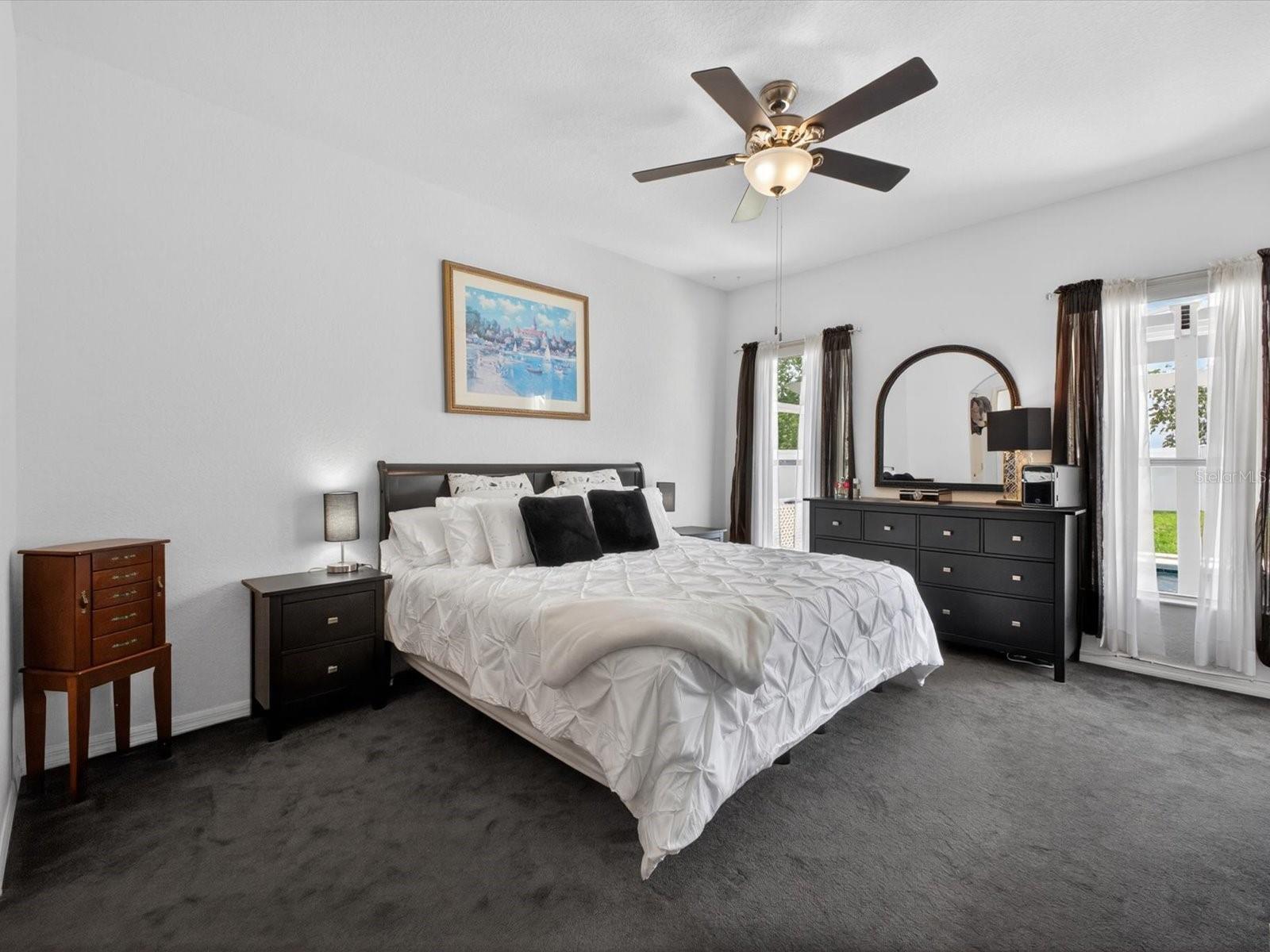 SAND HILL POINT - Residential