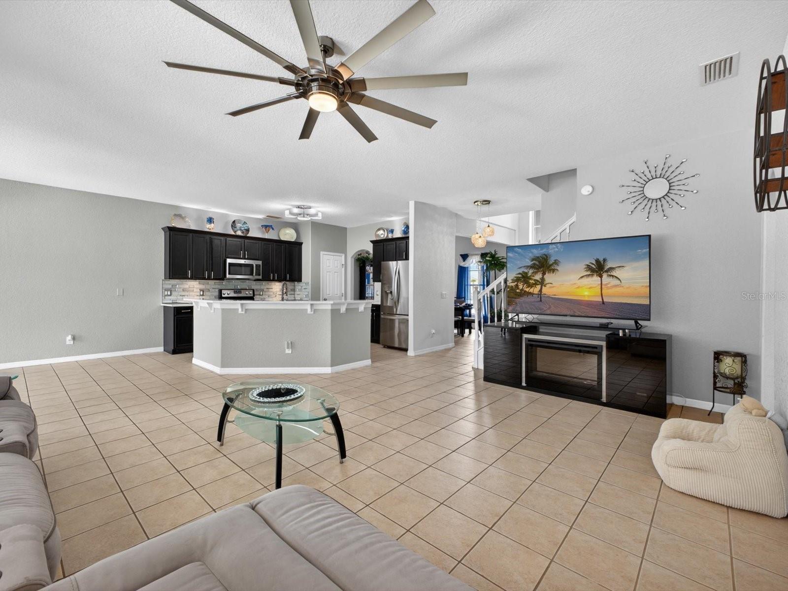 SAND HILL POINT - Residential