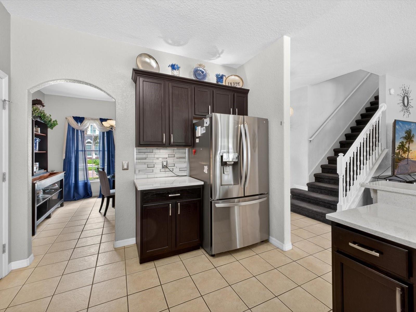 SAND HILL POINT - Residential