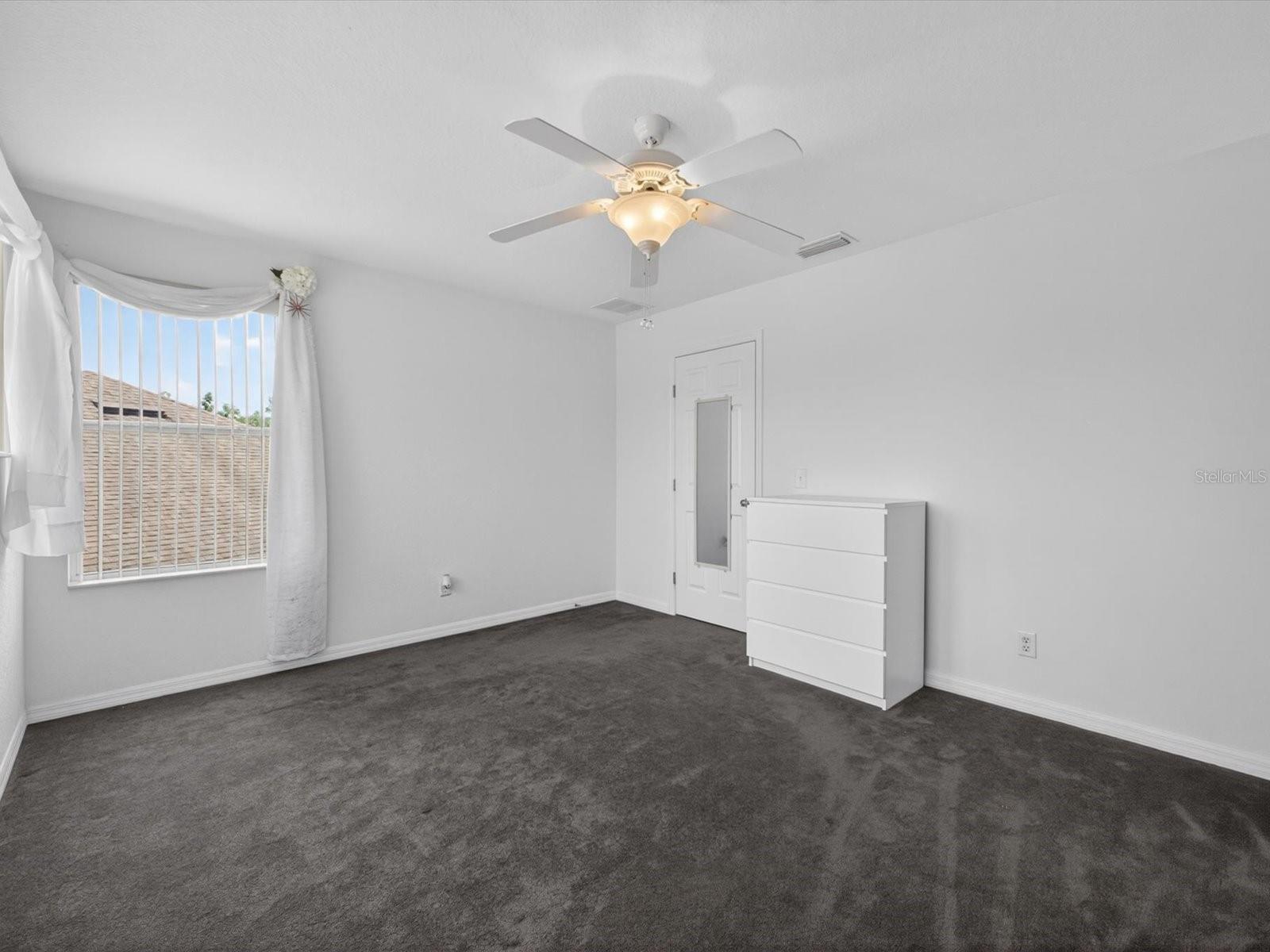 SAND HILL POINT - Residential
