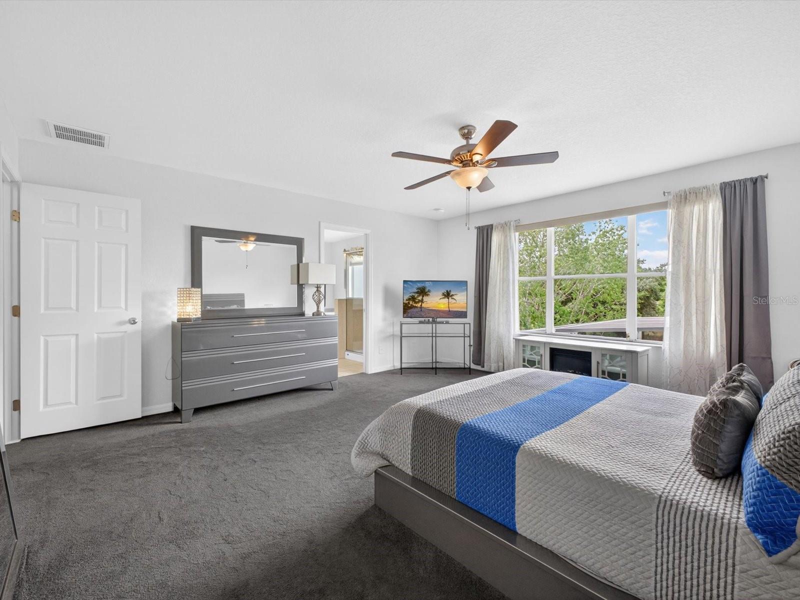 SAND HILL POINT - Residential