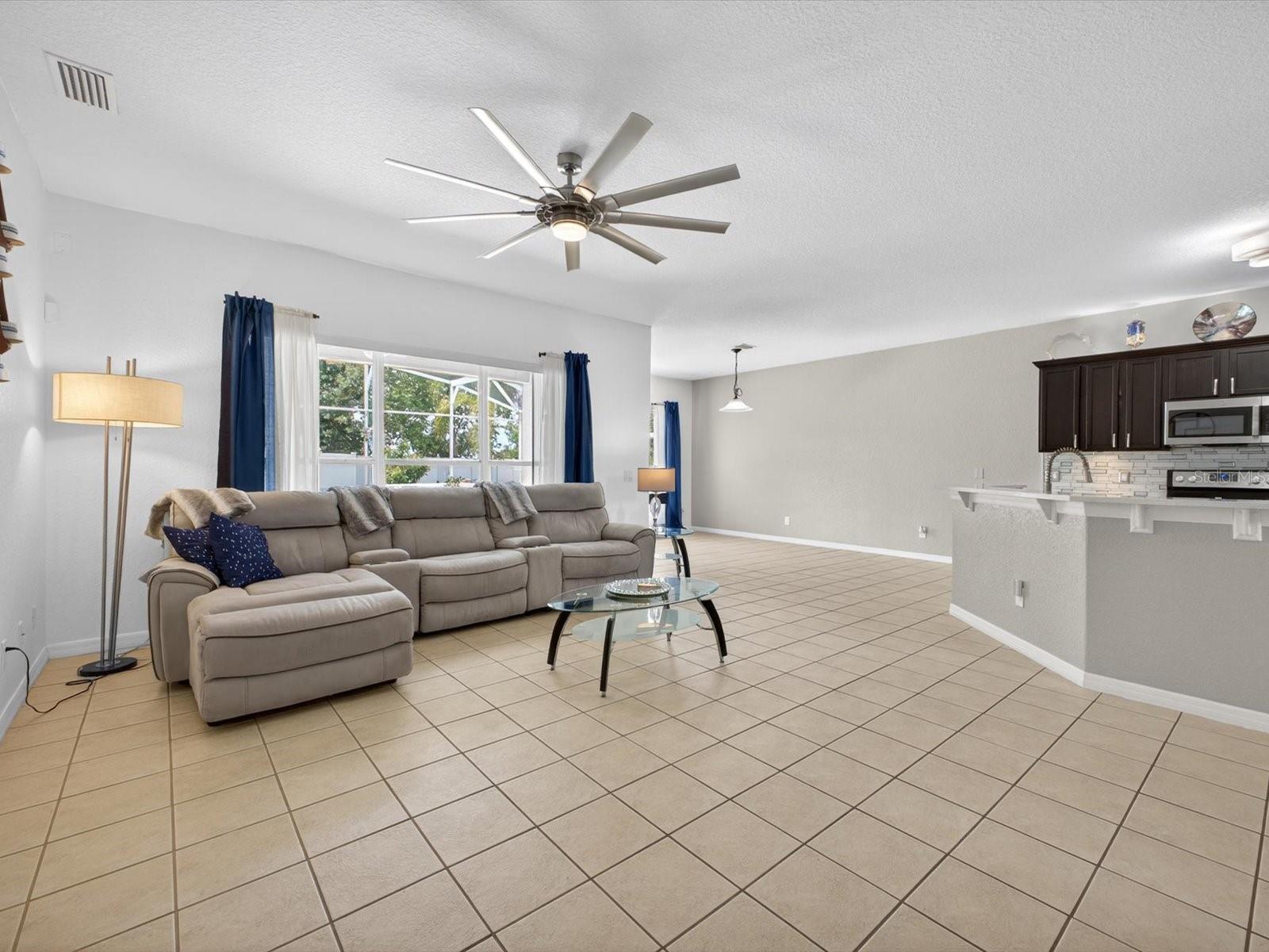 SAND HILL POINT - Residential