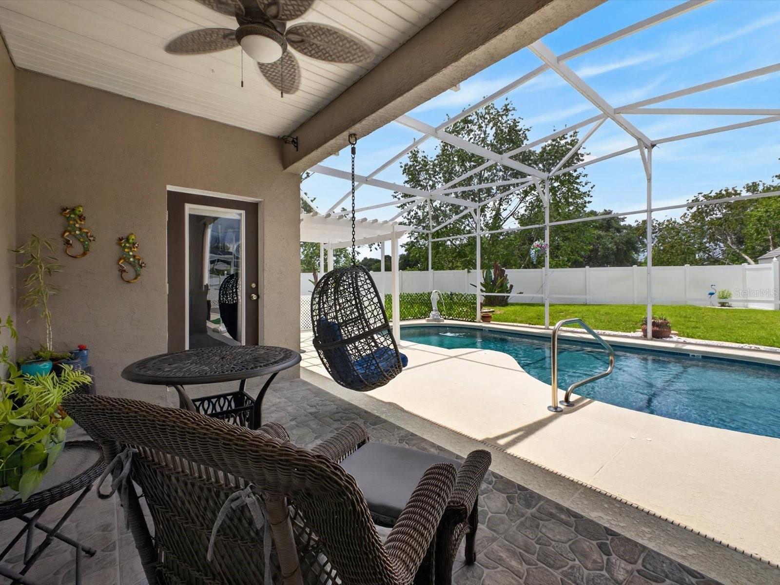 SAND HILL POINT - Residential