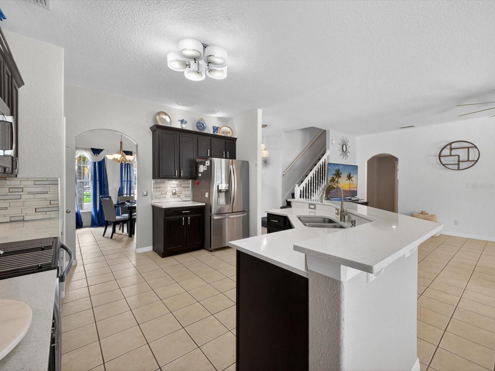 SAND HILL POINT - Residential