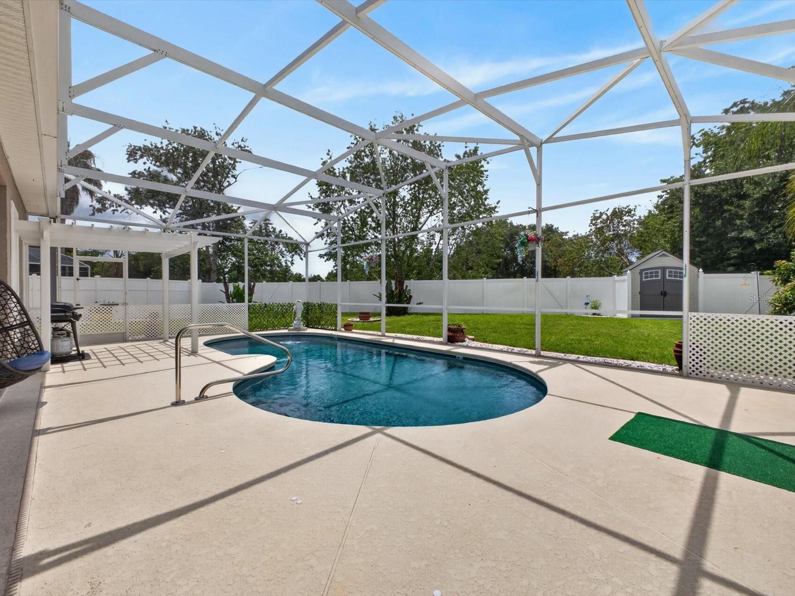 SAND HILL POINT - Residential