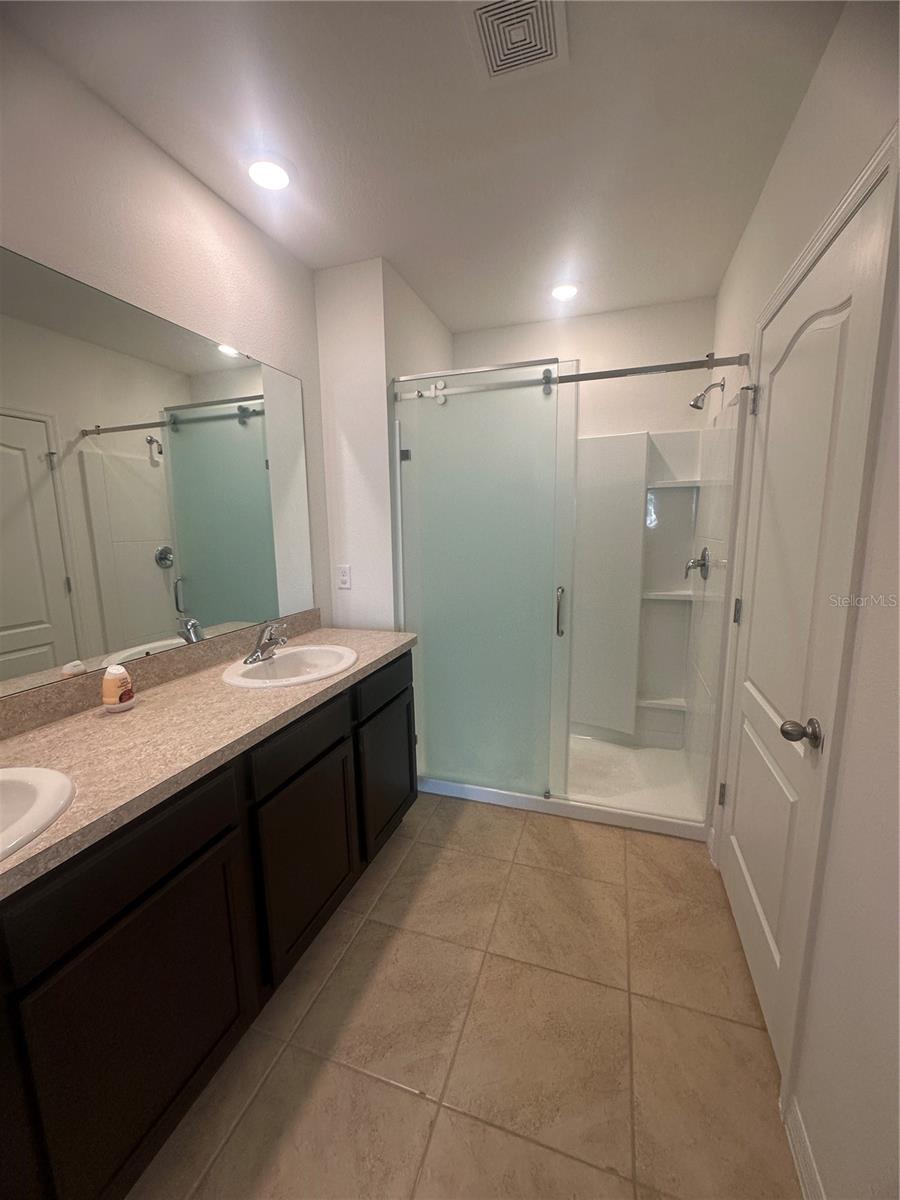 BELLA VITA PH 1B-2 & 2 - Residential Lease