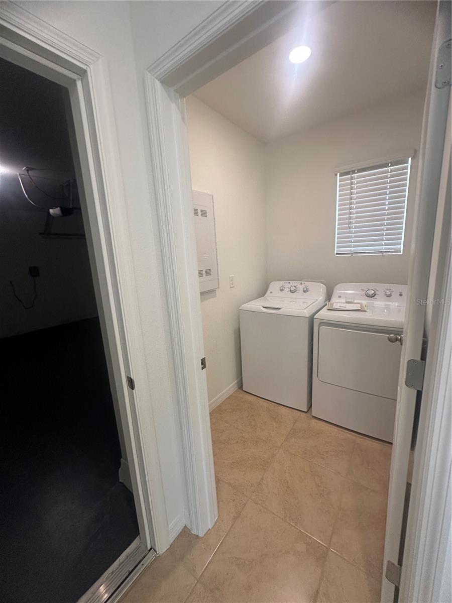 BELLA VITA PH 1B-2 & 2 - Residential Lease