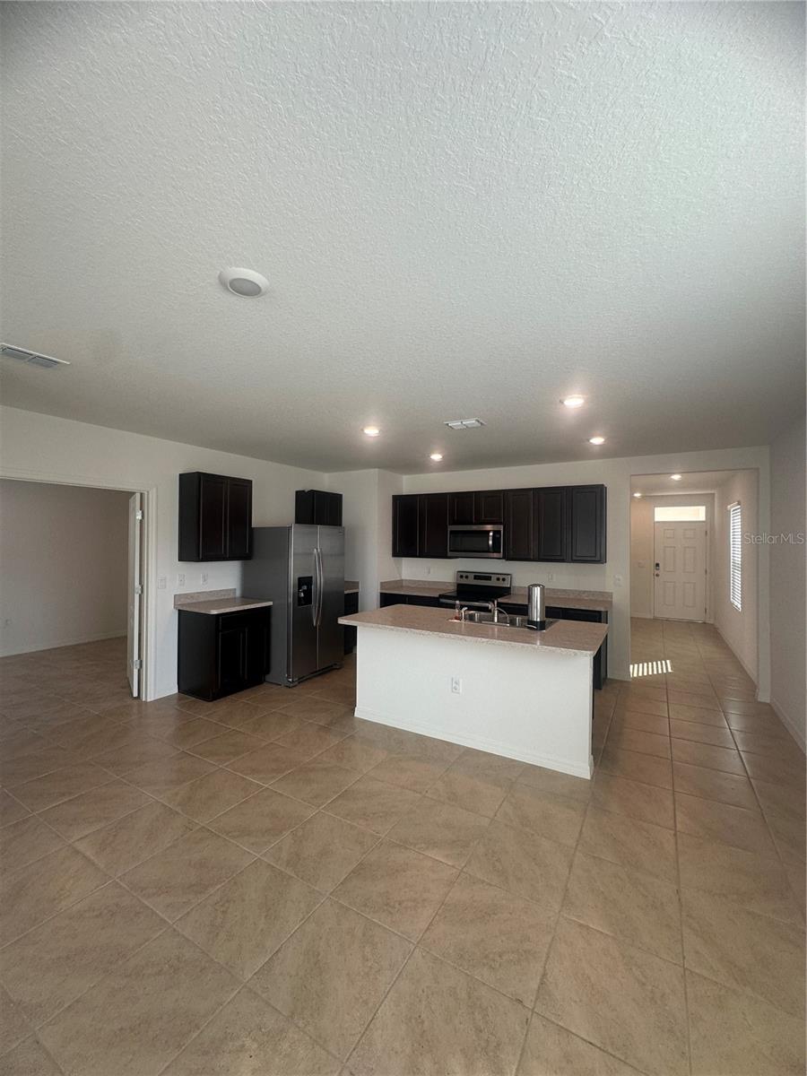 BELLA VITA PH 1B-2 & 2 - Residential Lease