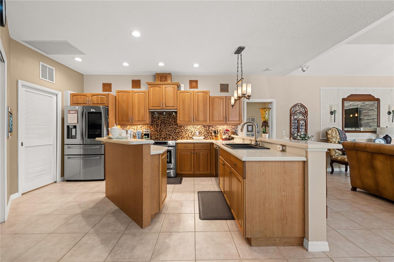EDGEWATER VILLAGE SUBPHASE B - Residential