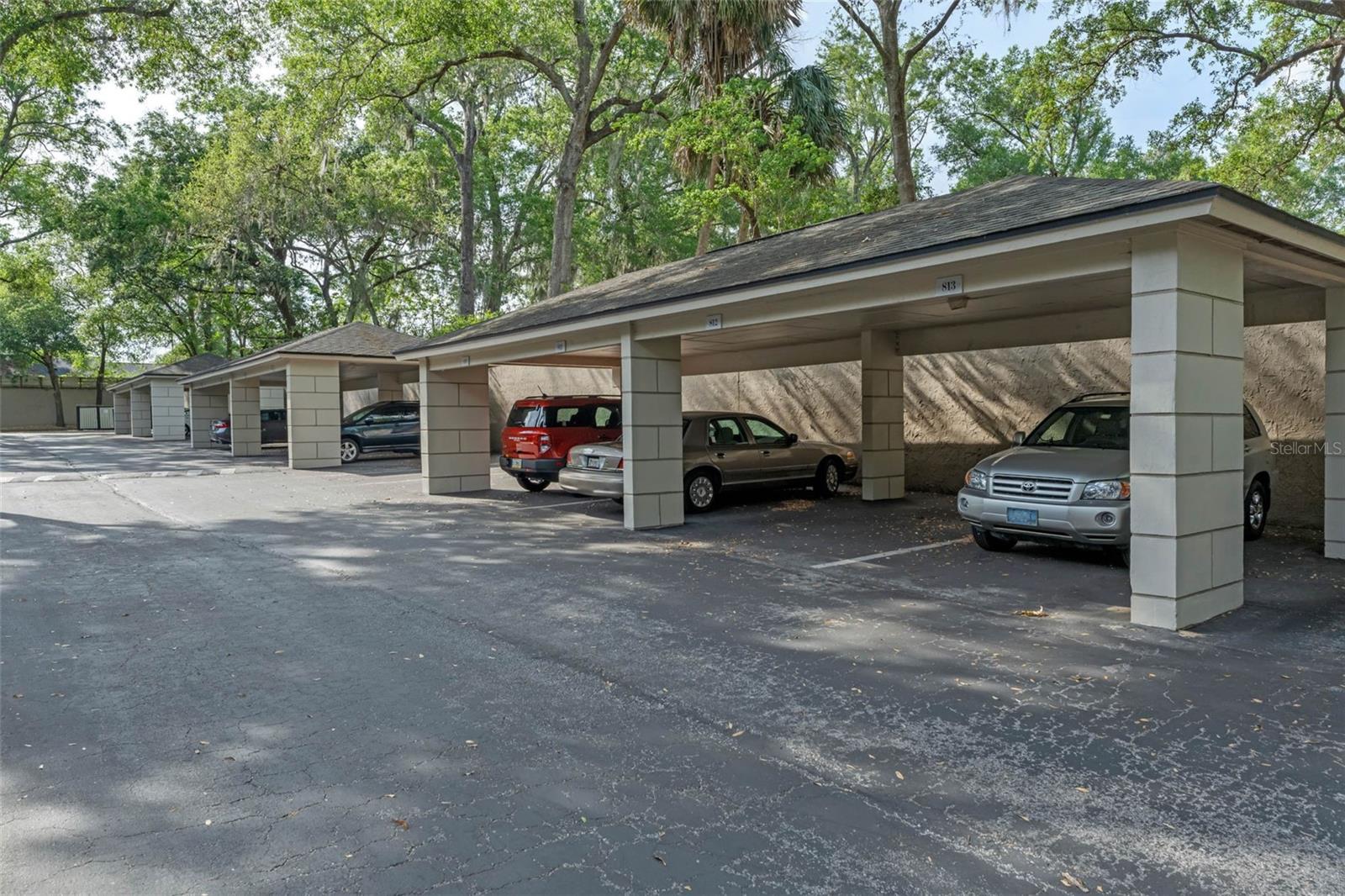 KENSINGTON PARK - Residential