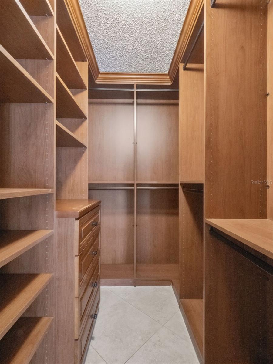 KENSINGTON PARK - Residential