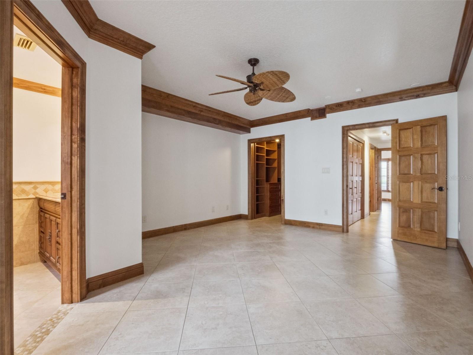 KENSINGTON PARK - Residential