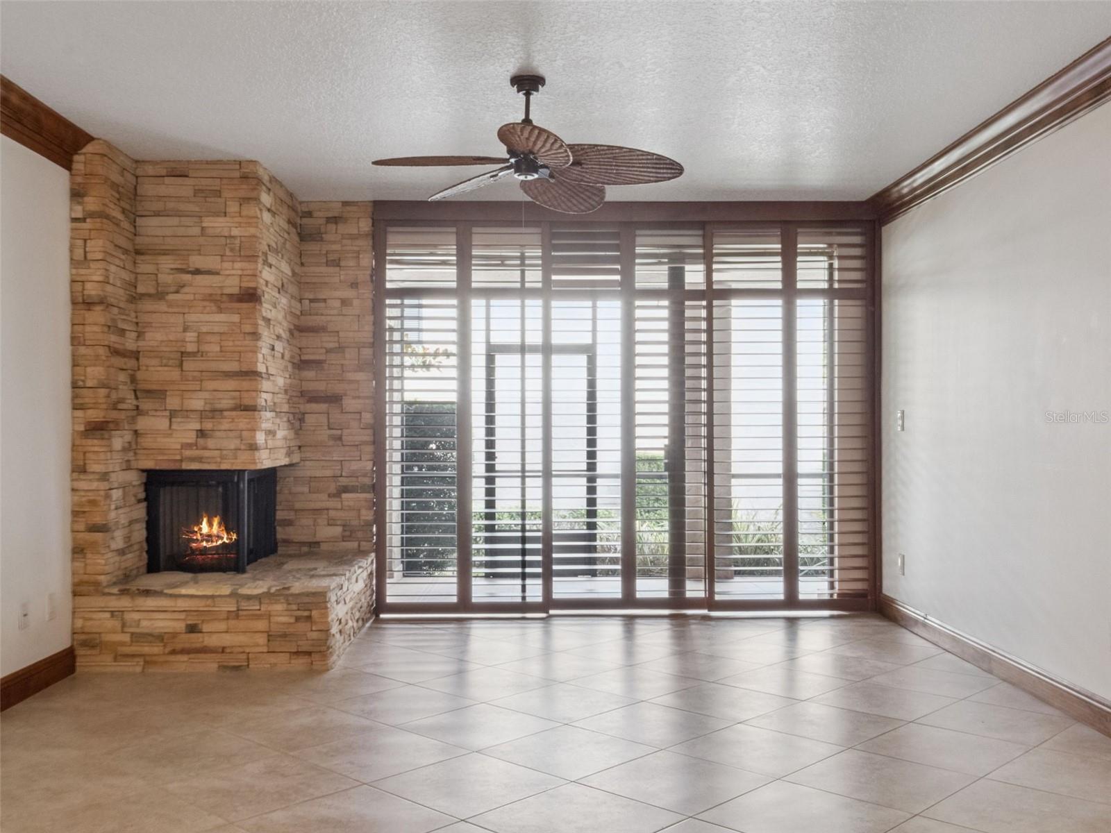 KENSINGTON PARK - Residential