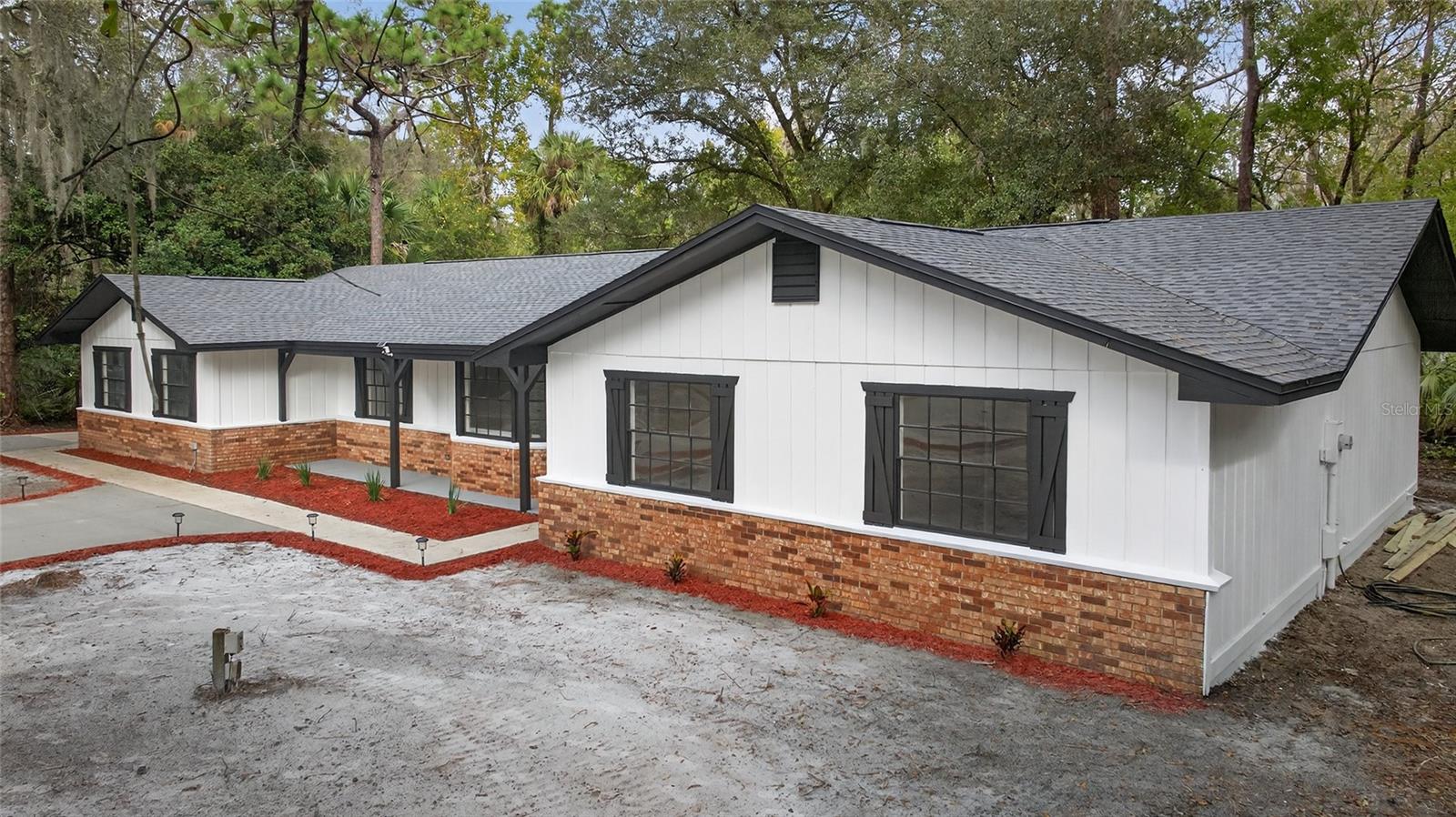 QUIET PLACE IN COUNTRY UNIT 06 - Residential