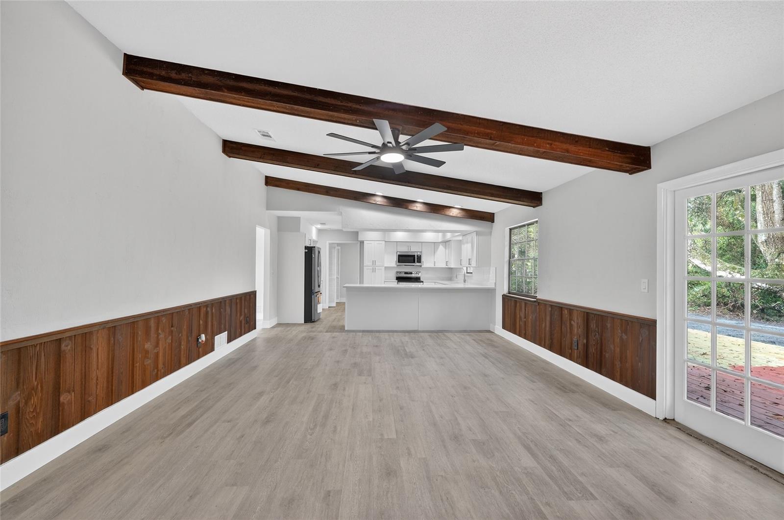 QUIET PLACE IN COUNTRY UNIT 06 - Residential