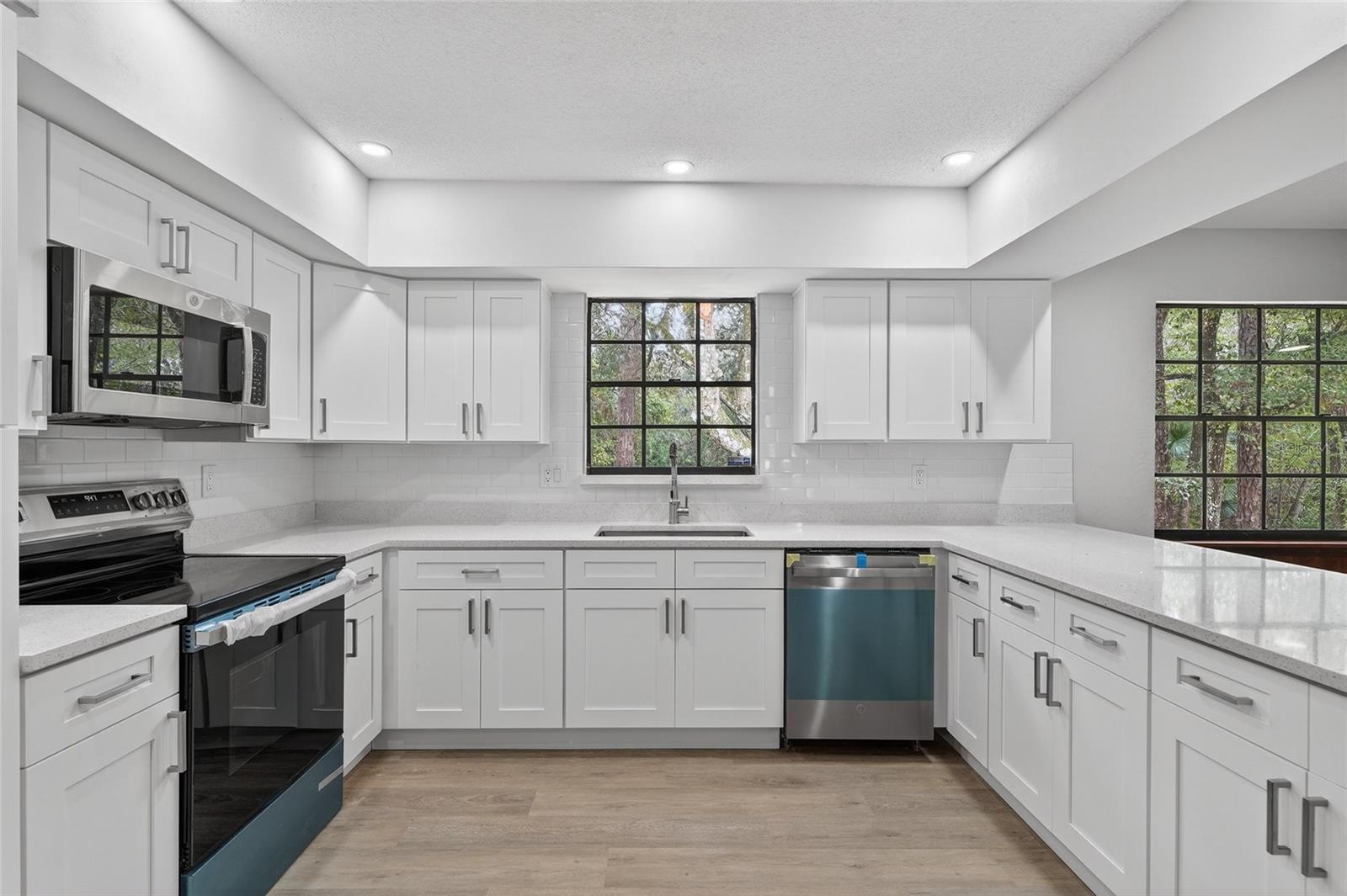 QUIET PLACE IN COUNTRY UNIT 06 - Residential