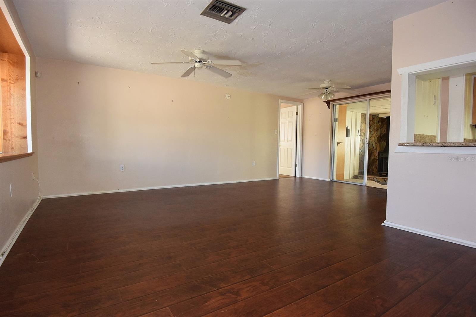 LA VILLA GARDENS - Residential