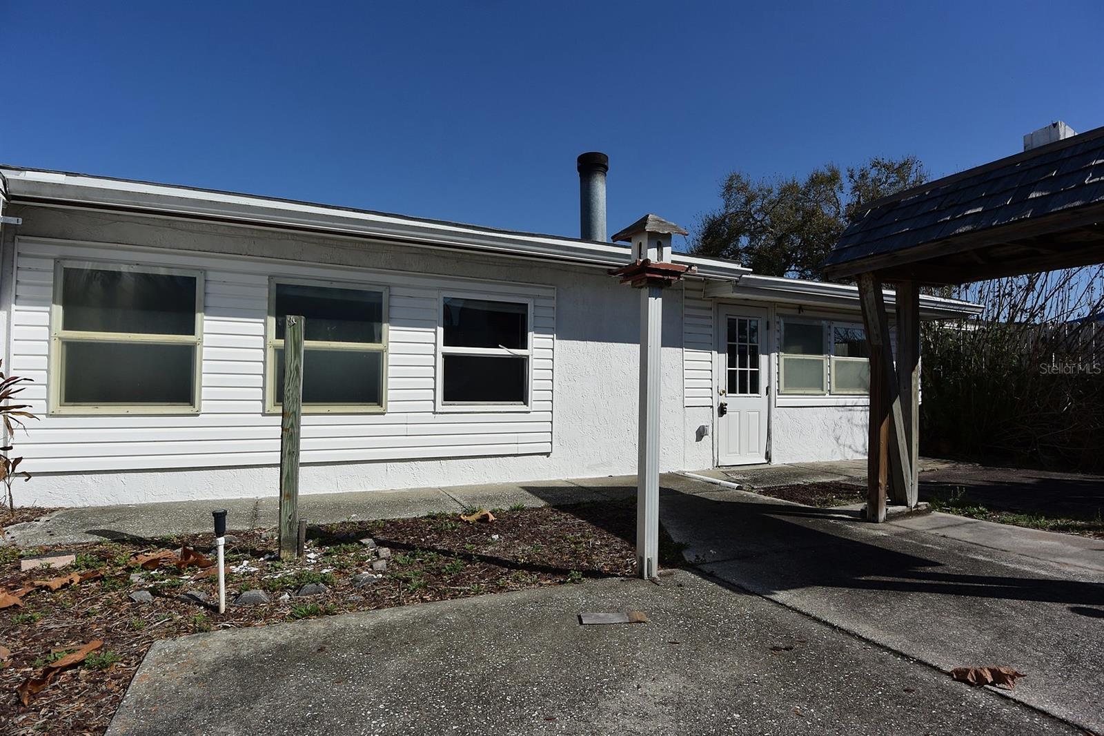 LA VILLA GARDENS - Residential