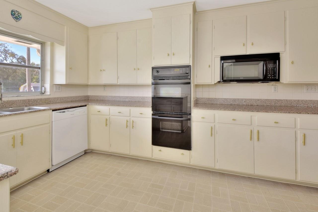 OAK GLEN ESTATES - Residential