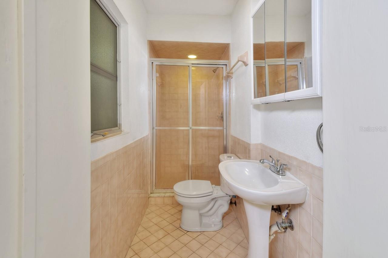 OAK GLEN ESTATES - Residential