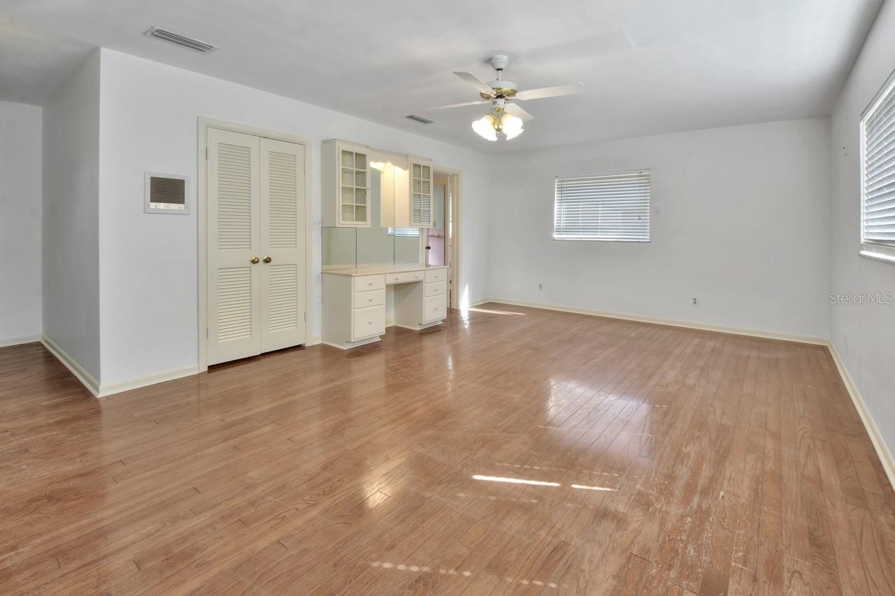 OAK GLEN ESTATES - Residential