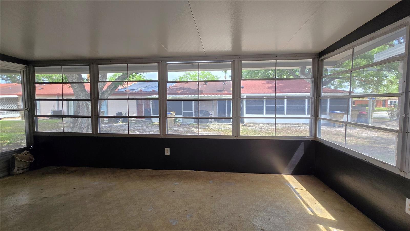 MARBRISA VILLAS - Residential