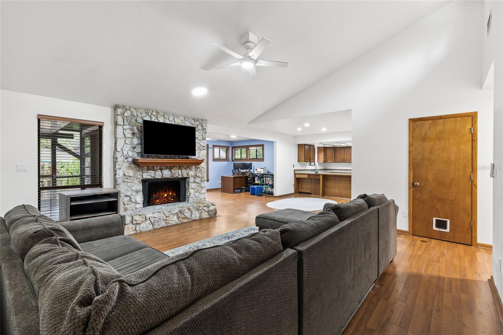 WOODLANDS SUB THE - Residential