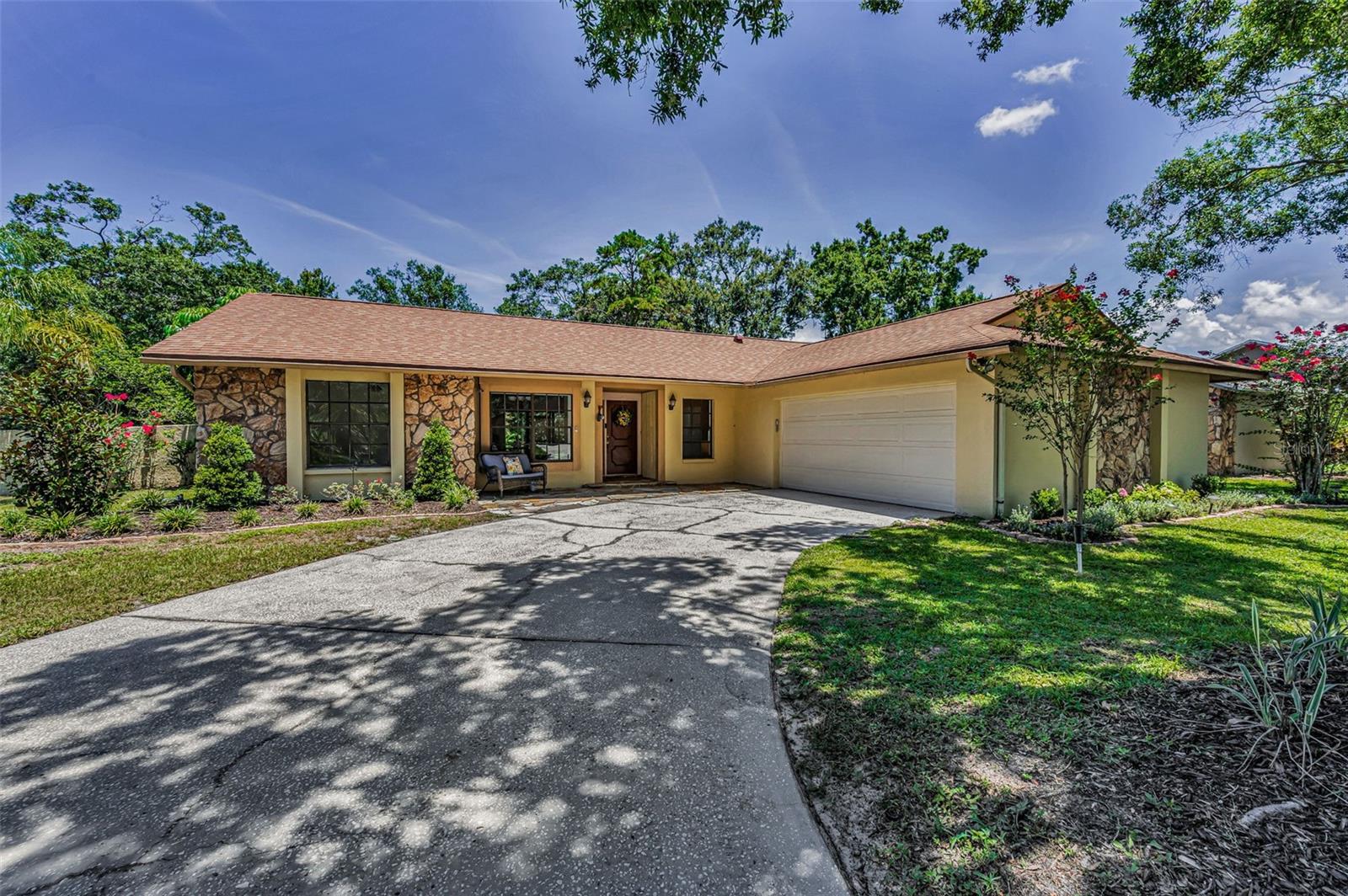 3041 OAK VIEW DRIVE