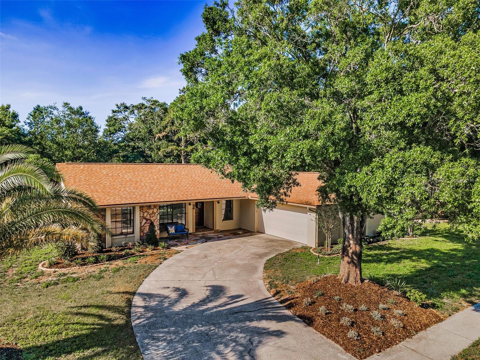 3041 OAK VIEW DRIVE