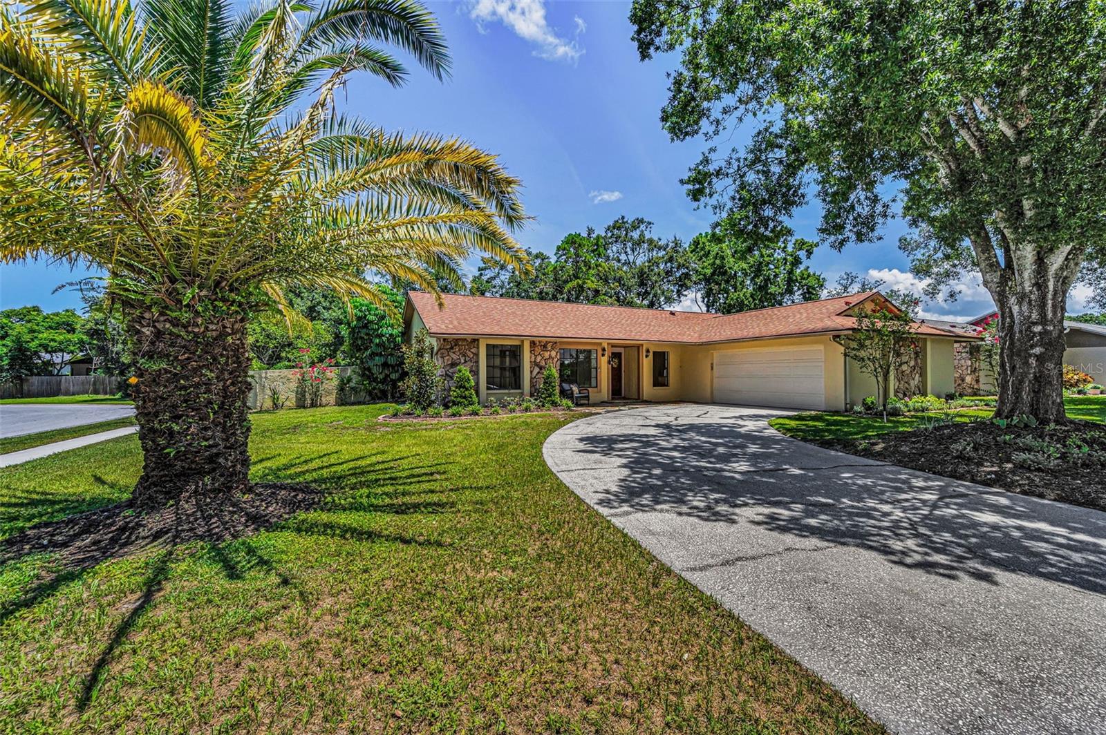 3041 OAK VIEW DRIVE