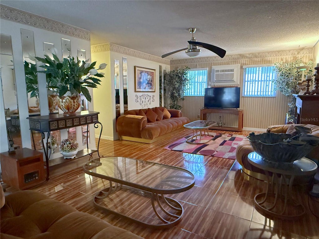Photo of 3032 Pinder Court, Orlando, FL 32811 (MLS # O6441017)