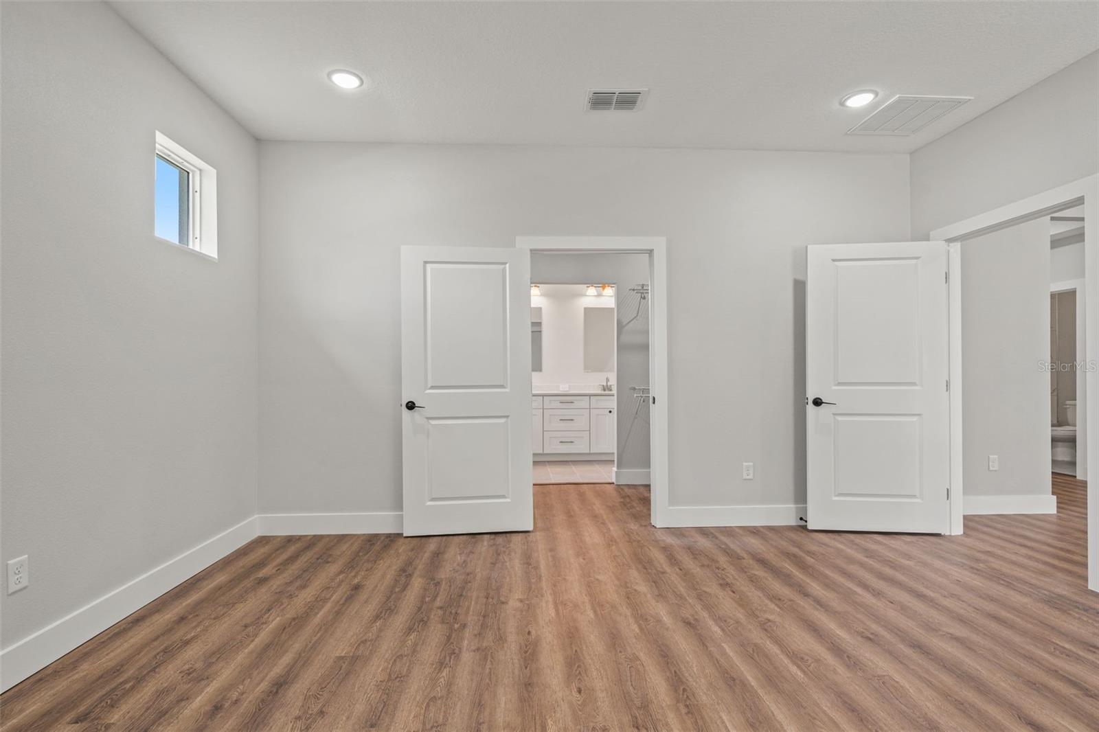 FOREST HILLS EAST - Residential