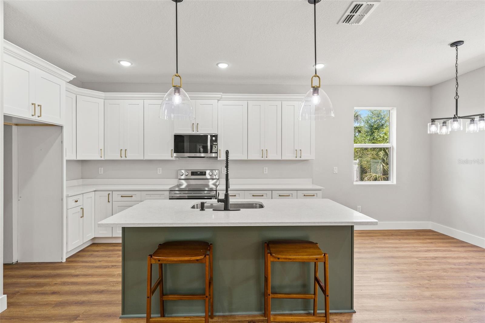 FOREST HILLS EAST - Residential