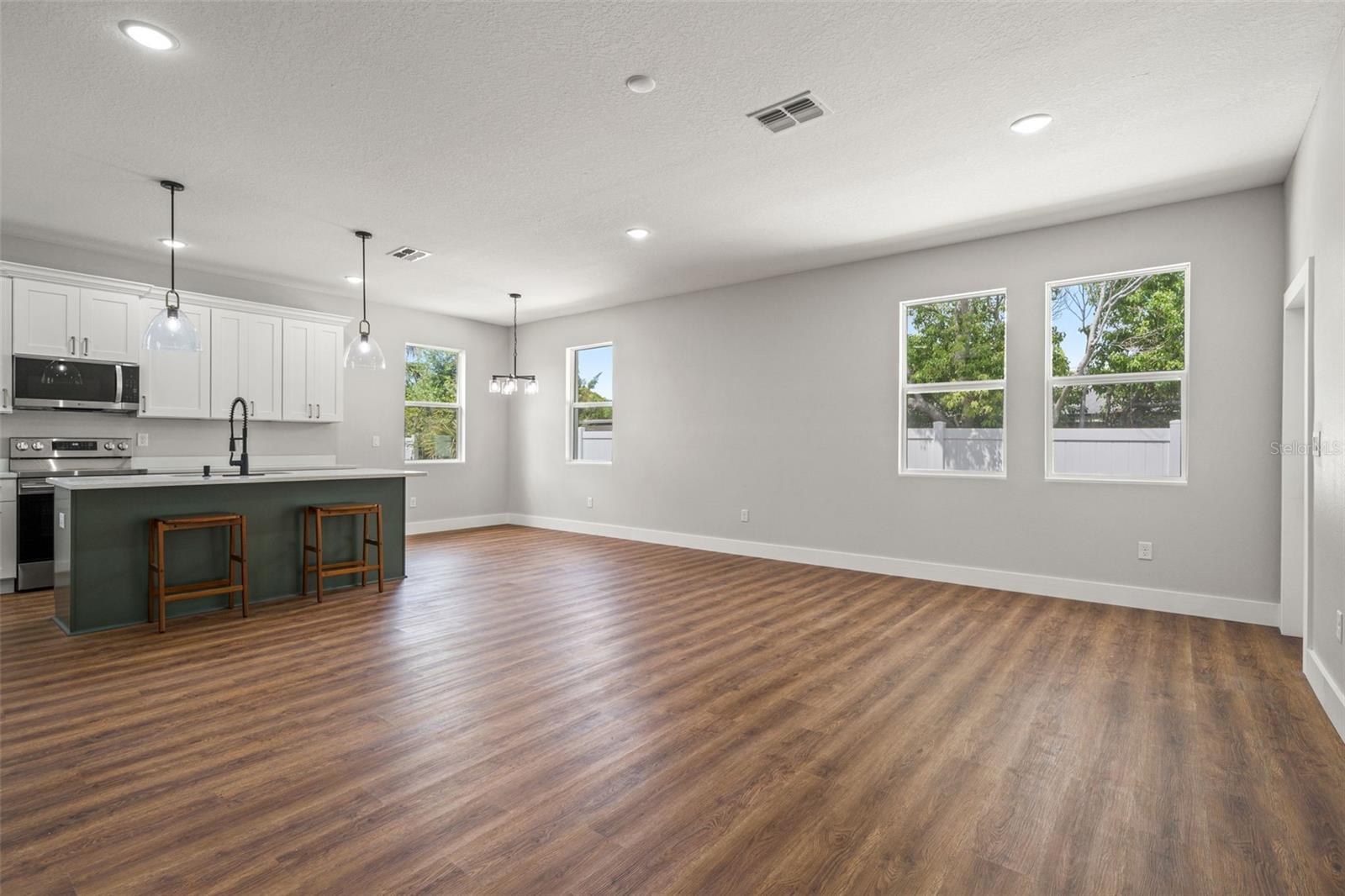 FOREST HILLS EAST - Residential