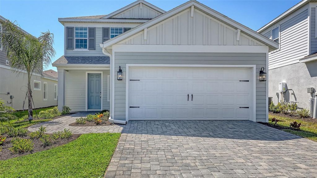 Photo of 10145 Spruce River Way, Parrish, FL 34219 (MLS # A4618960)