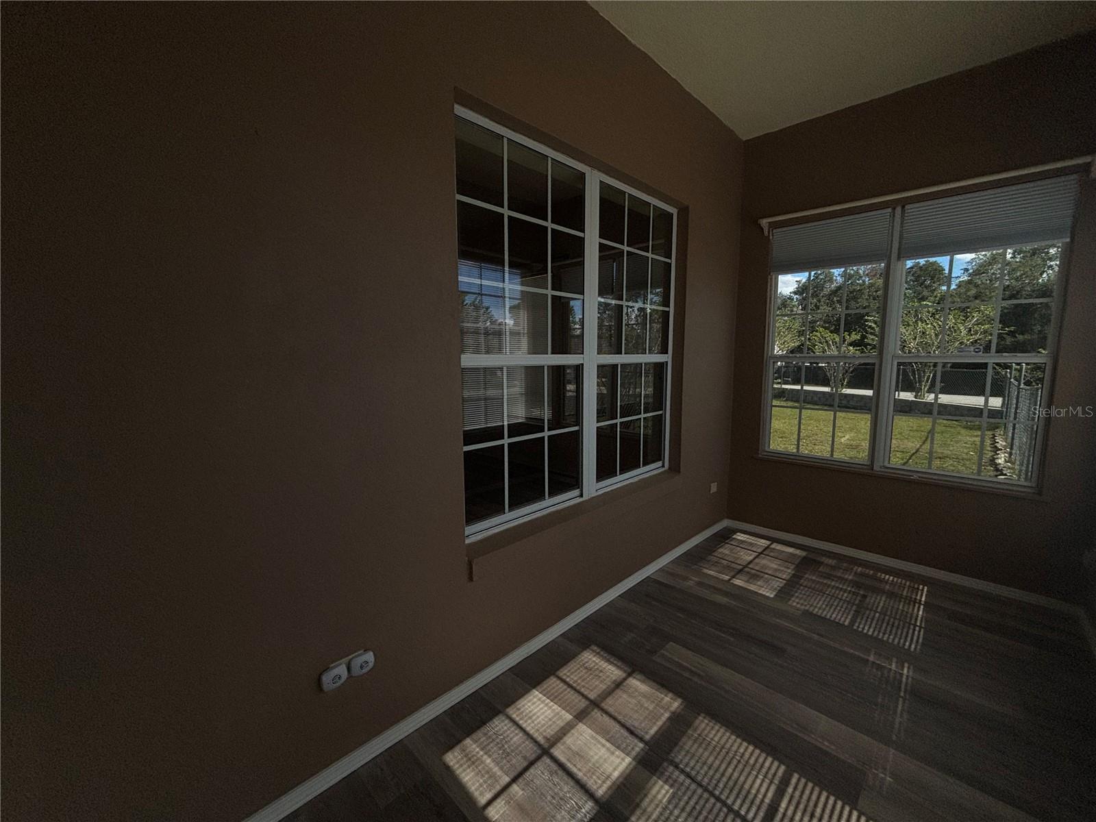 MARION OAKS UN 05 - Residential Lease