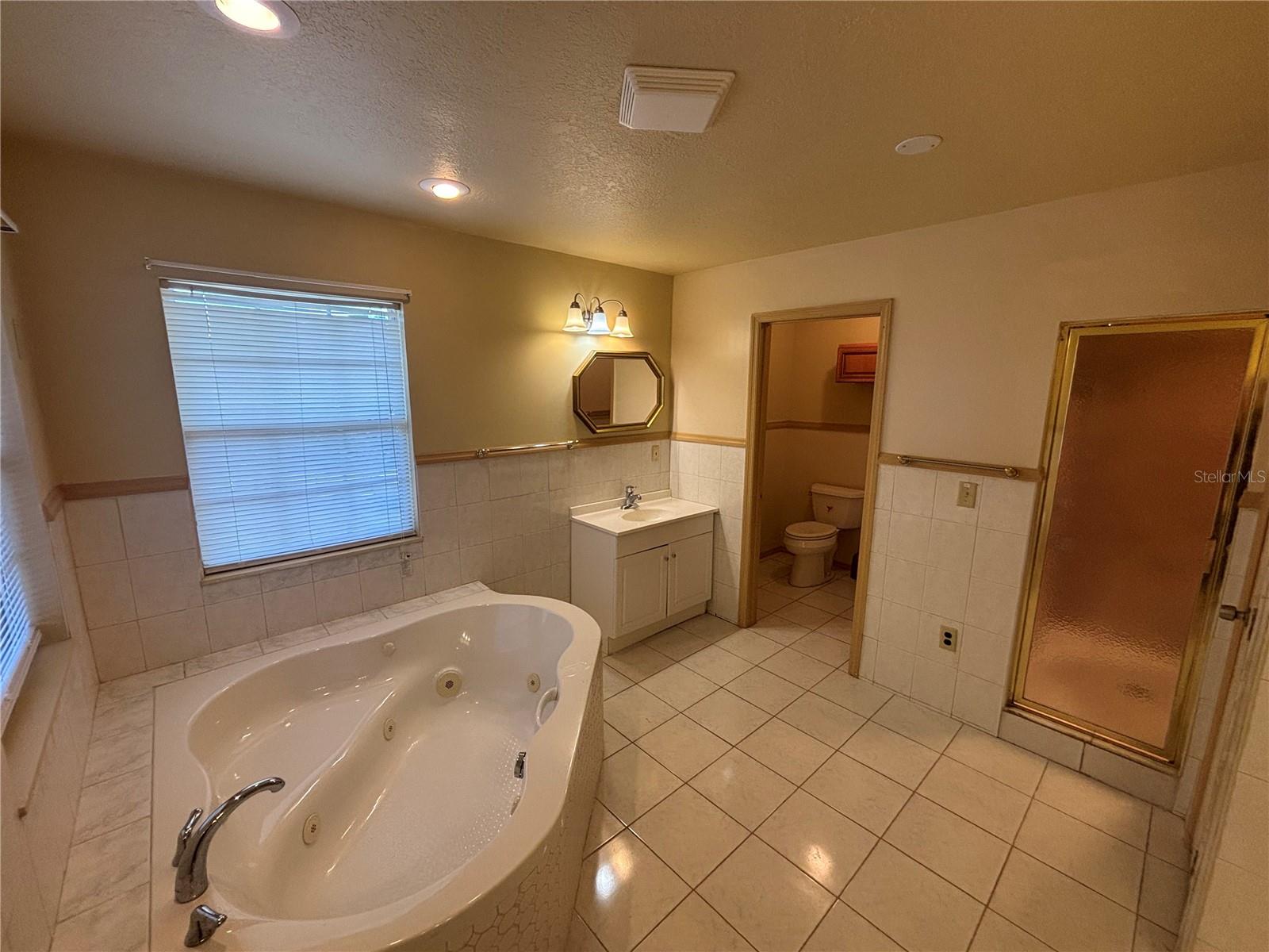 MARION OAKS UN 05 - Residential Lease