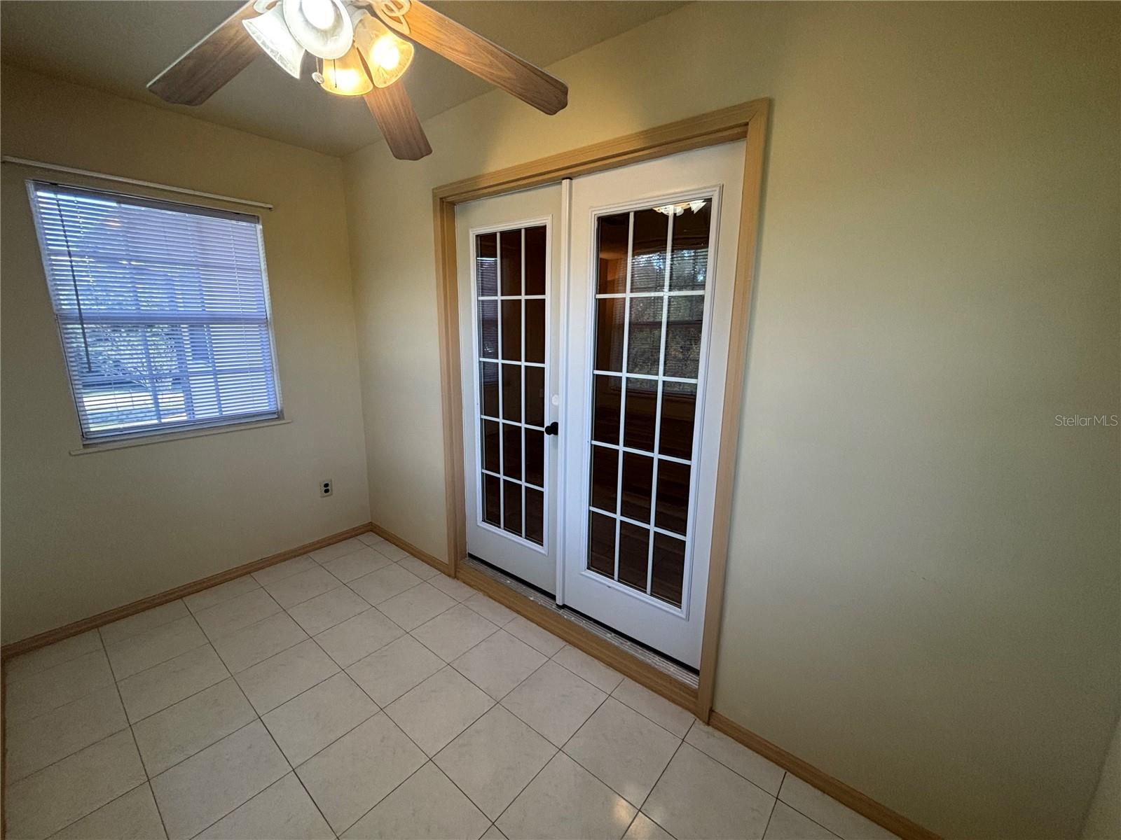 MARION OAKS UN 05 - Residential Lease