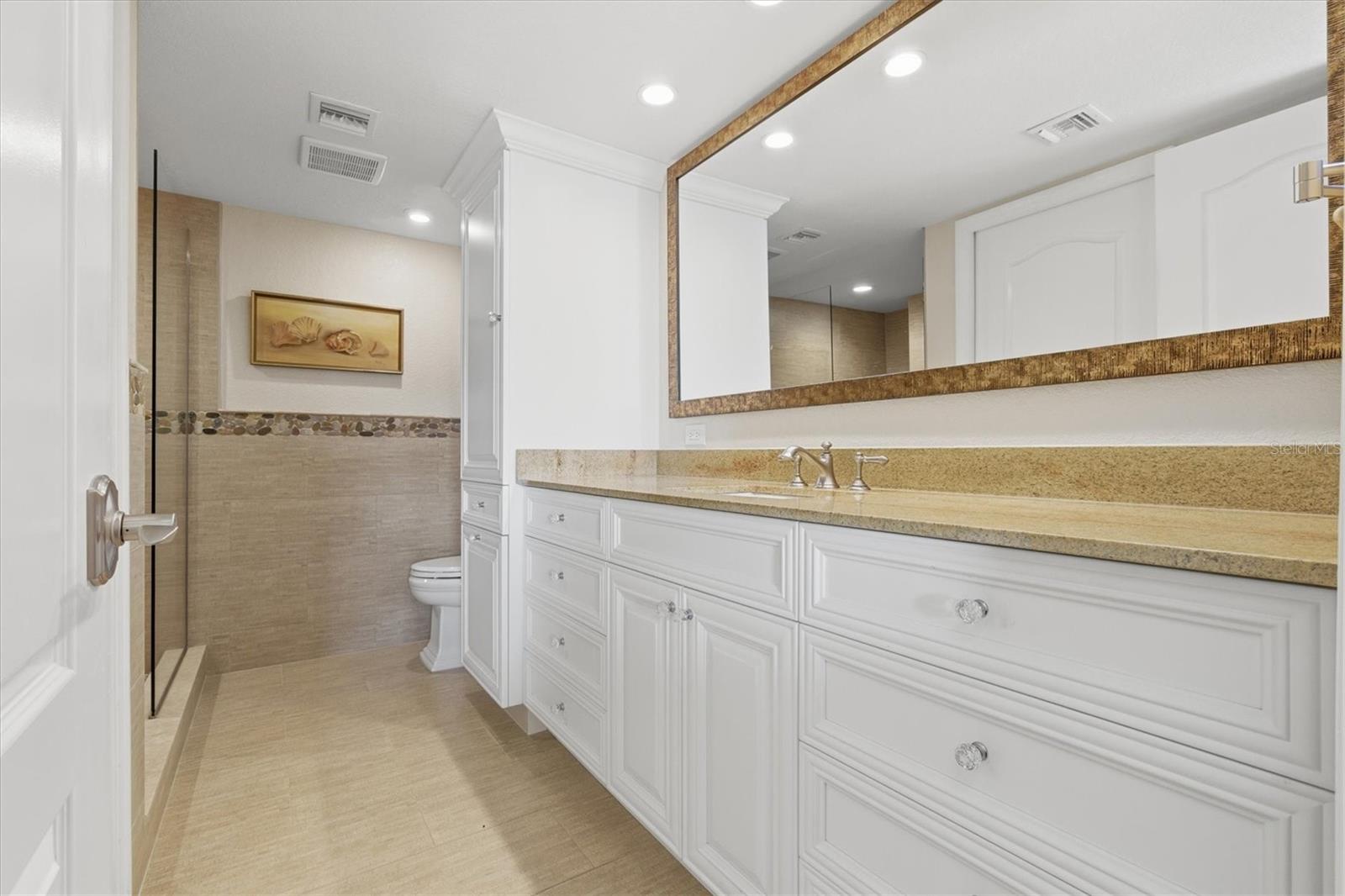 ISLAND WALK CONDO - Residential