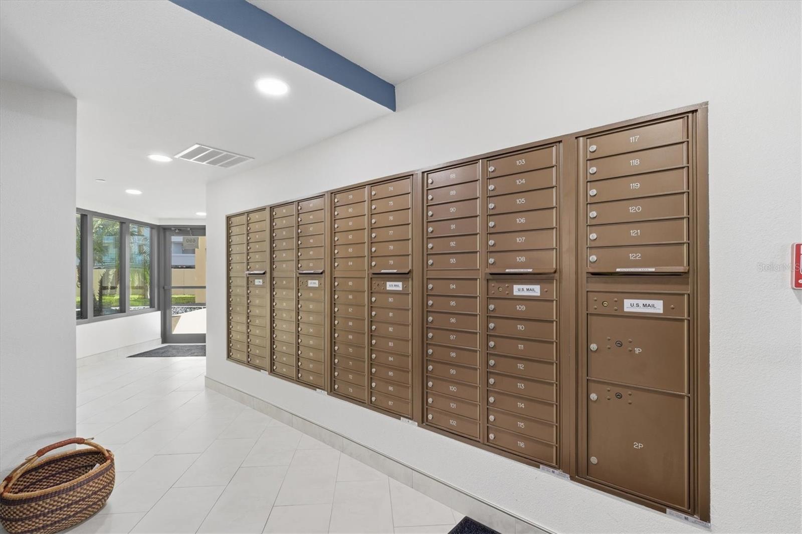 ISLAND WALK CONDO - Residential